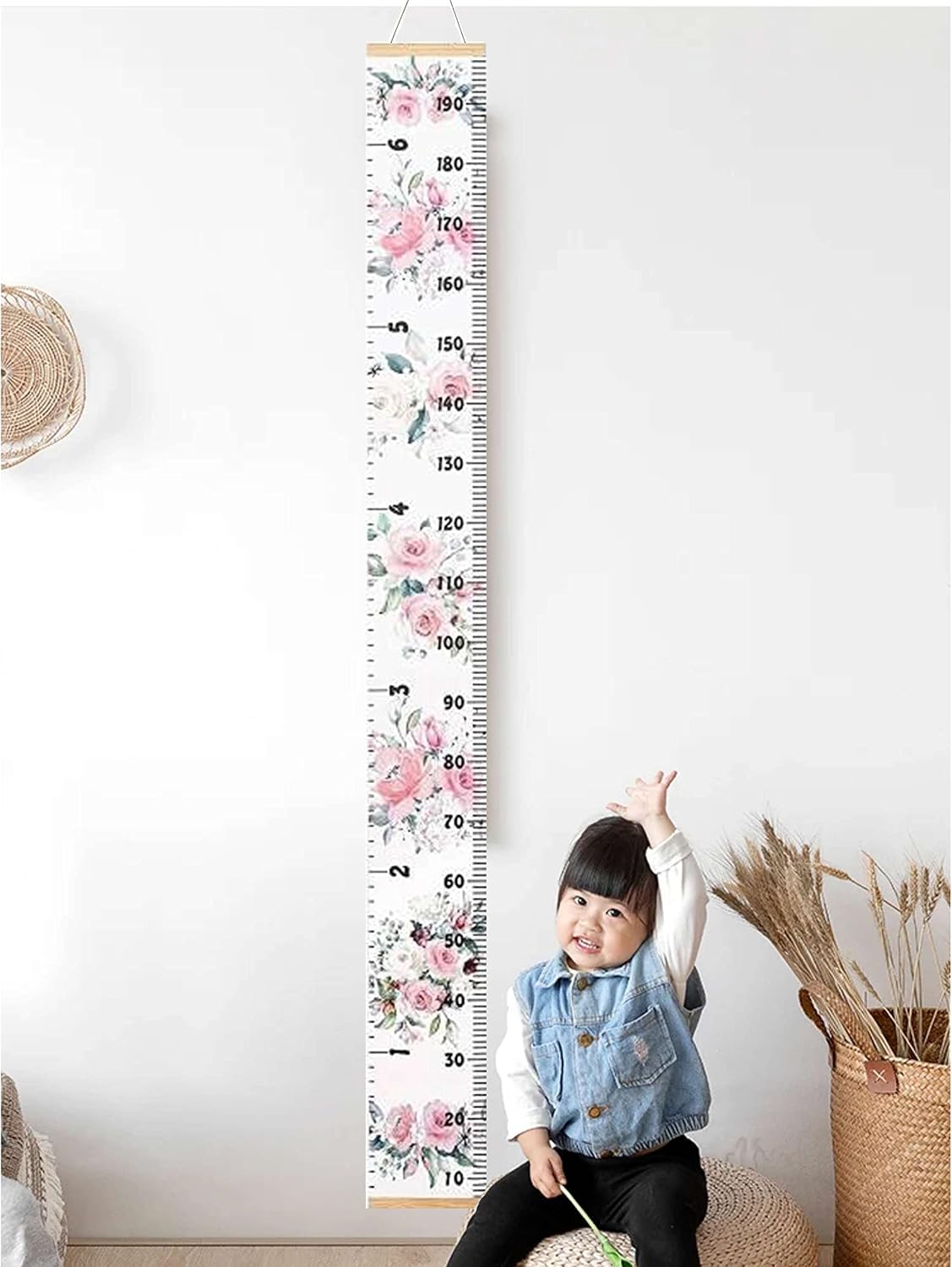 LoveNite kids growth chart wooden frame detail