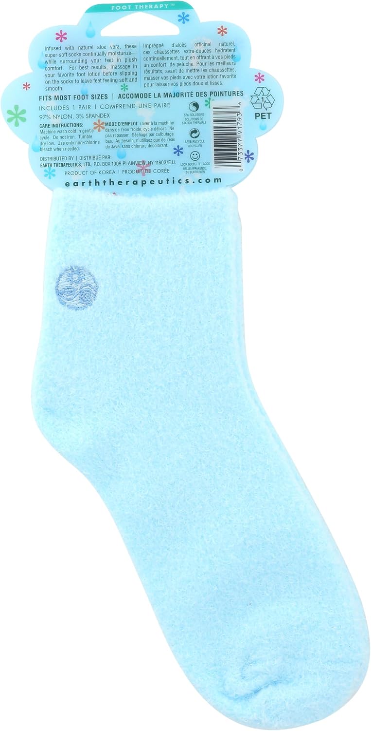 Earth Therapeutics blue aloe socks folded packaging view