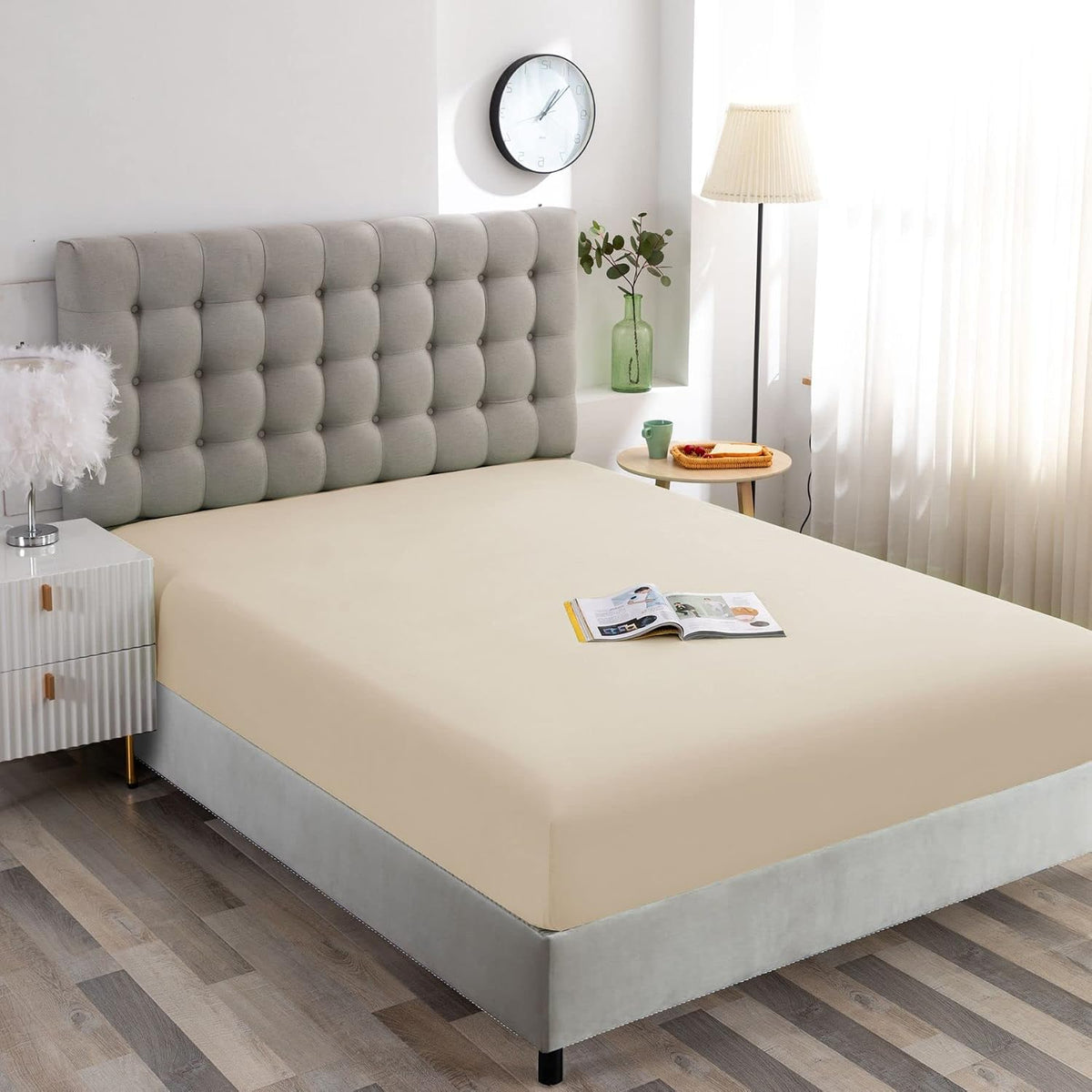 Ghooss beige bedding elastic hem detail shot