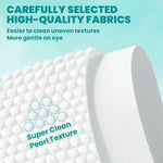 Premium non woven cat and dog eye discharge cleaning wipes lifestyle shot