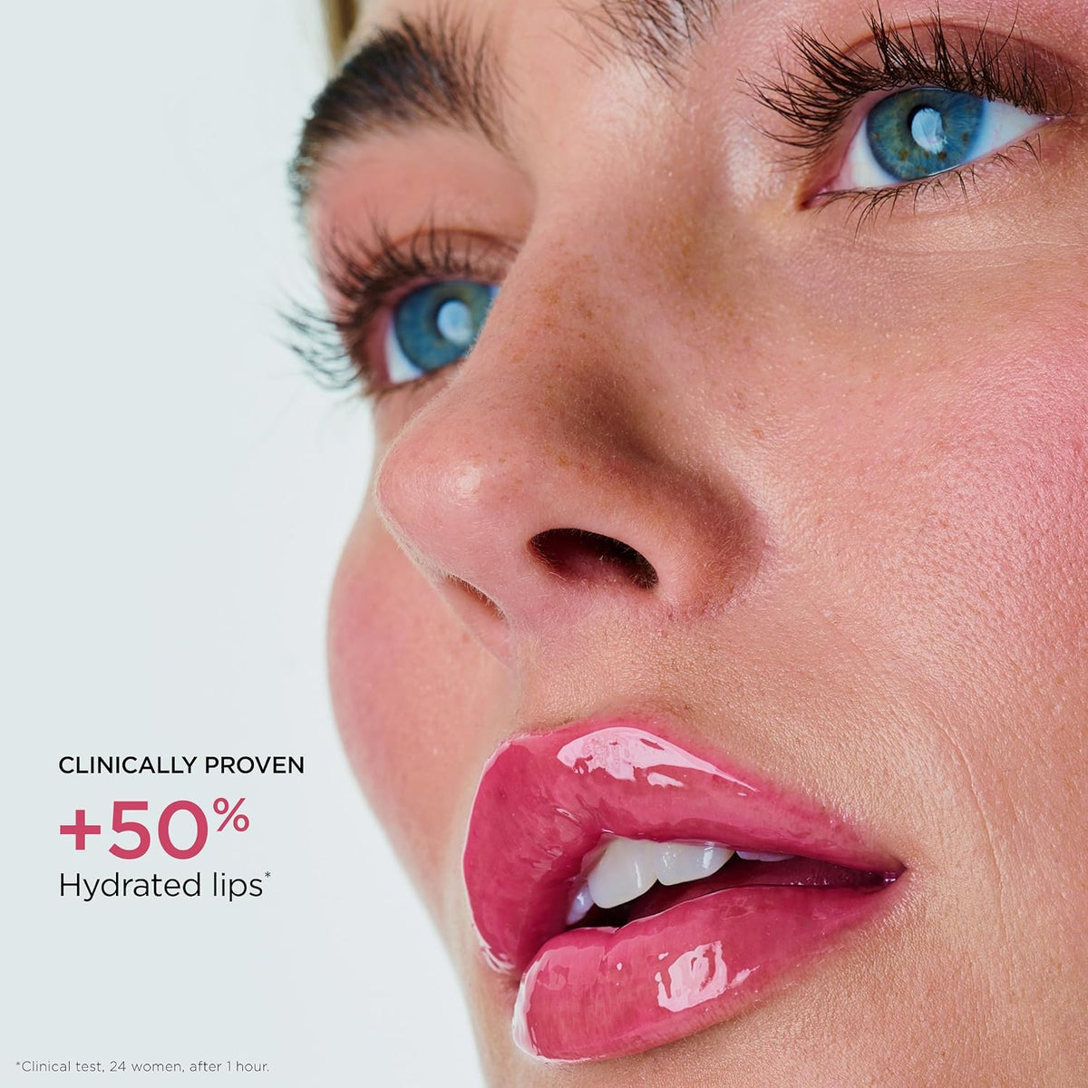 Clarins Lip Comfort Oil applicator wand