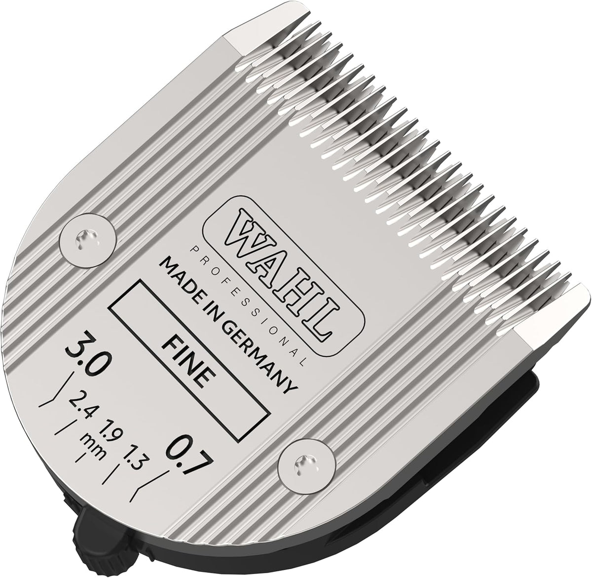 Wahl Professional Animal 5 in 1 Adjustable Fine Blade front view packaging
