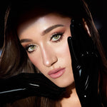 Luxury waterproof eyeliner showing the illuminating metallic champagne nude side tip