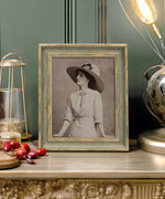 Afuly vintage frame packaging and presentation