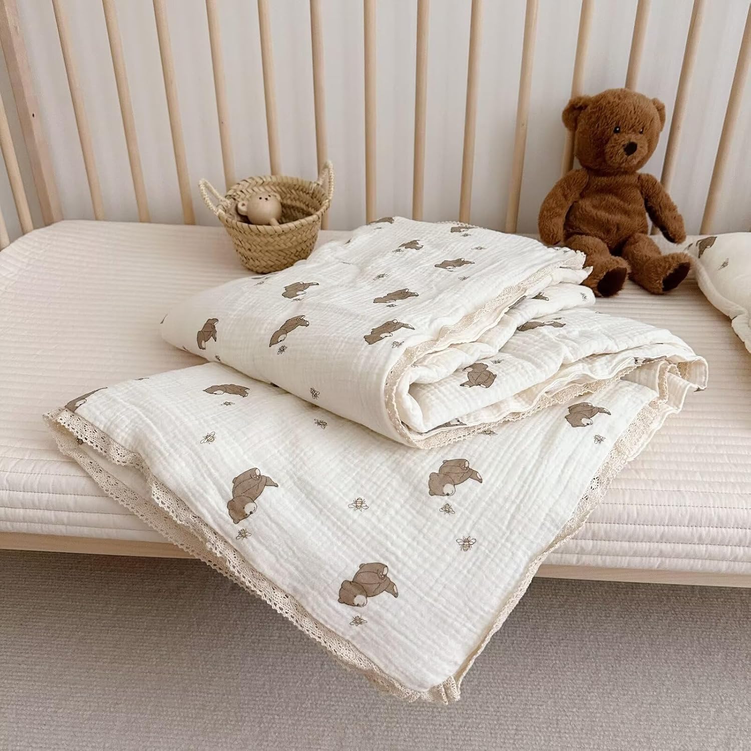 BuLuTu muslin toddler quilt front view showcasing bear and bee patterns on beige cotton.