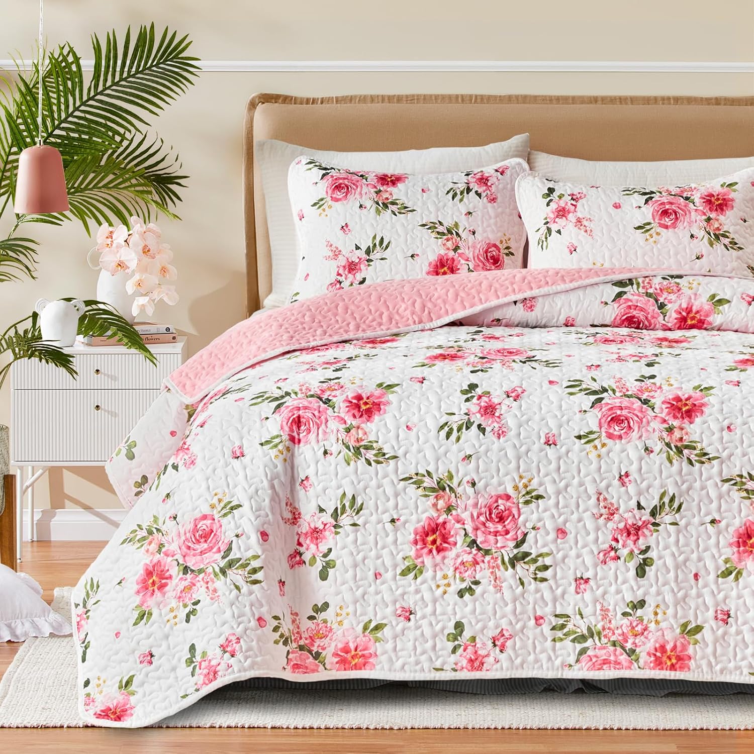 Uozzi Bedding floral quilt set queen size front view