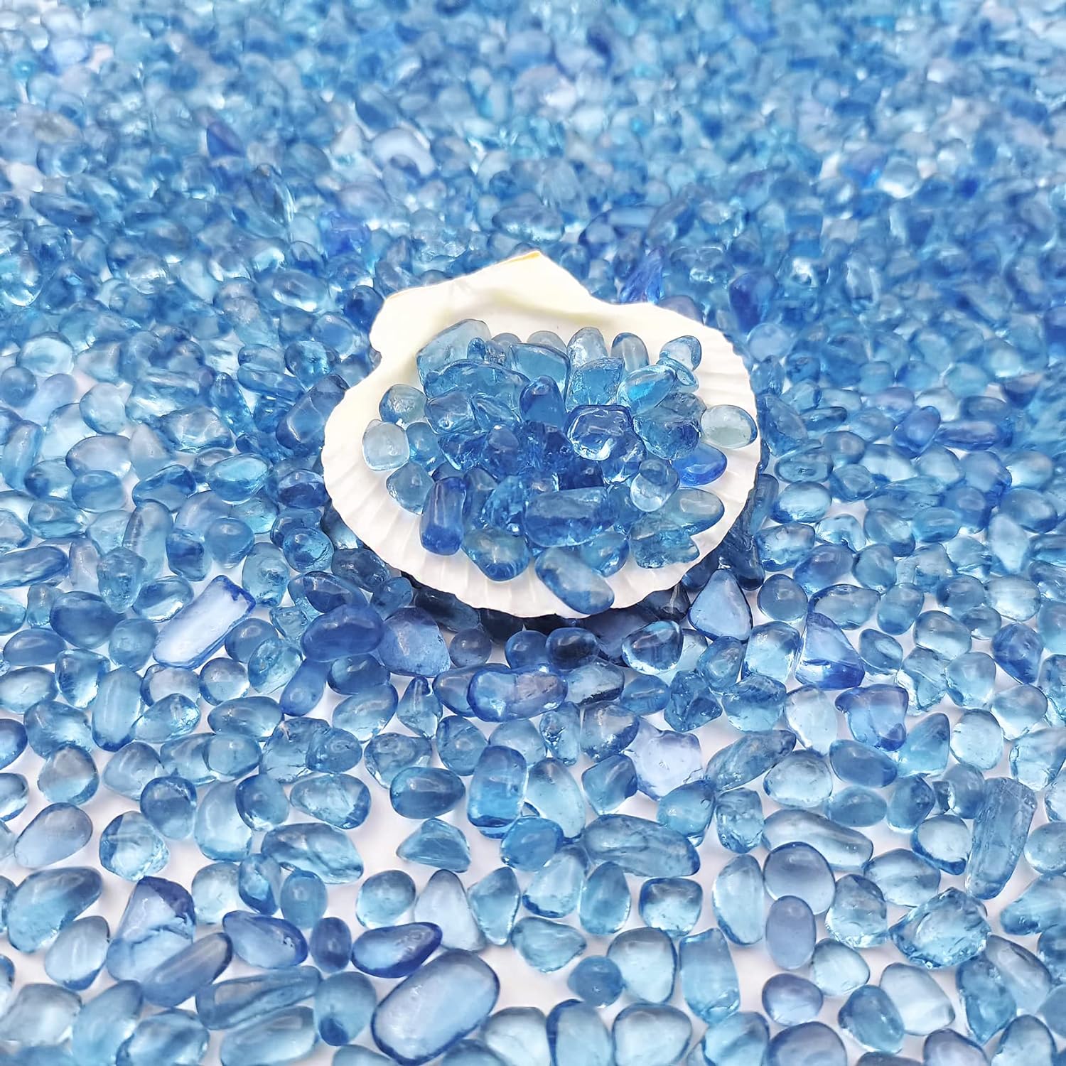 Keedolla aquarium sea glass stones light blue front view