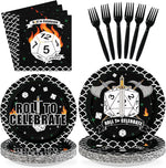 Greencian D20 Dice party supplies tableware set front view