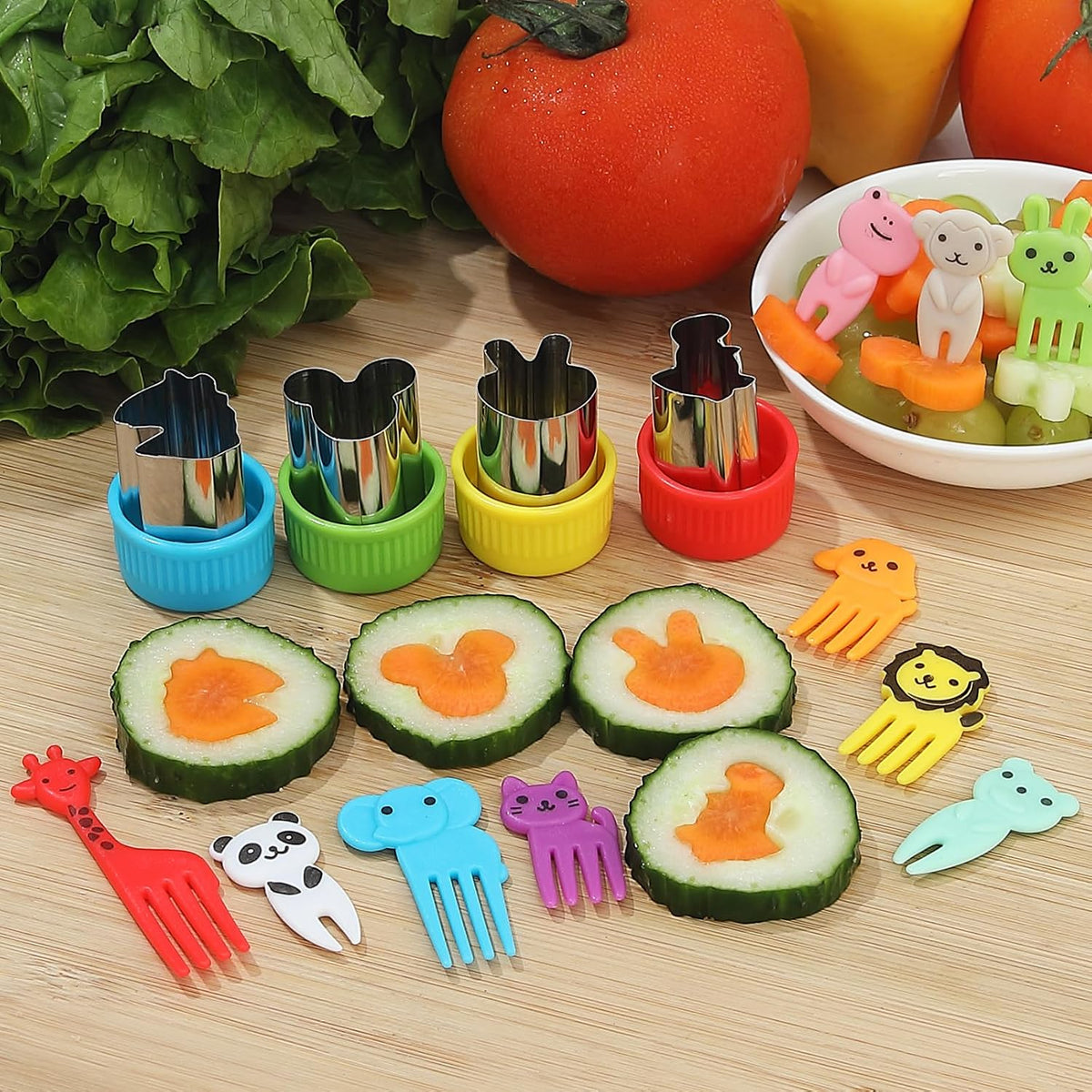 MUYIYAMEI Sandwich Cutter and Sealer set, 4 Bread Sandwich Sealer Pancake Maker DIY Children's Cookie Cutter Bento Box, Mouse head, Dinosaur, Bear head, Horse head, Cookie Cutter Mold. - Image 4