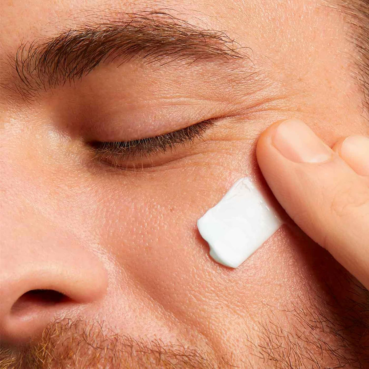 Clarinsmen Super Moisture Balm texture and cream swatch detail