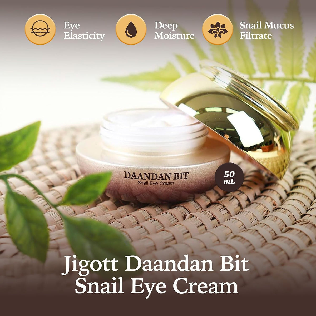 Texture of Jigott Daandanbit Snail Eye Cream for anti-aging