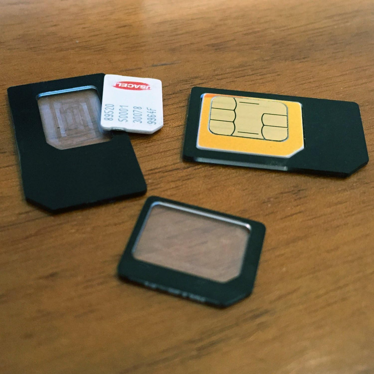 iSYFIX 4 in 1 SIM adapter trays and steel eject pin