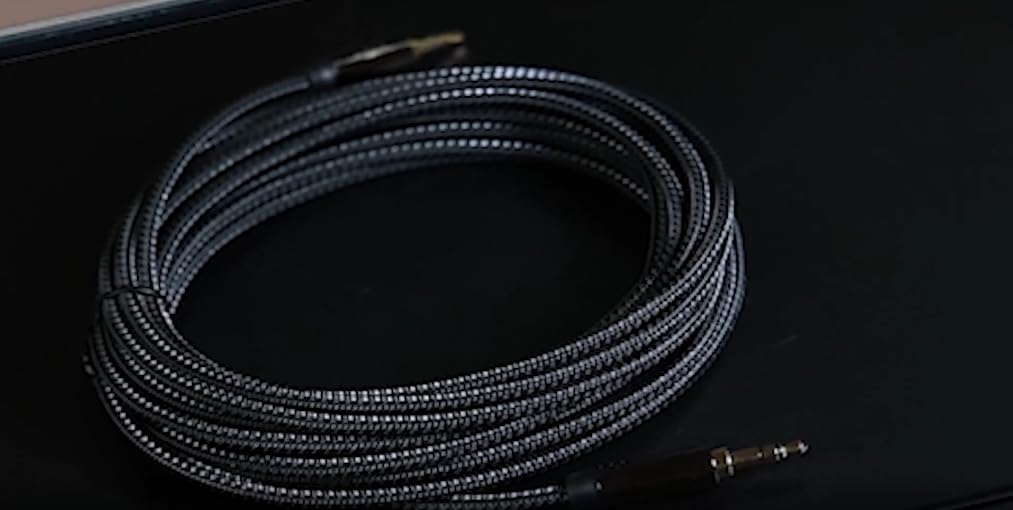 VIOY durable nylon aux cable in full length