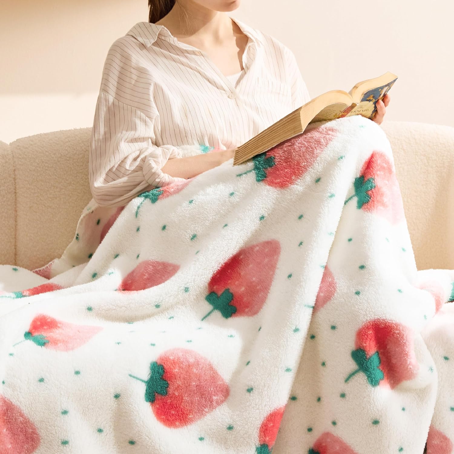 Bedsure strawberry blanket front view showing the cute pink fruit pattern