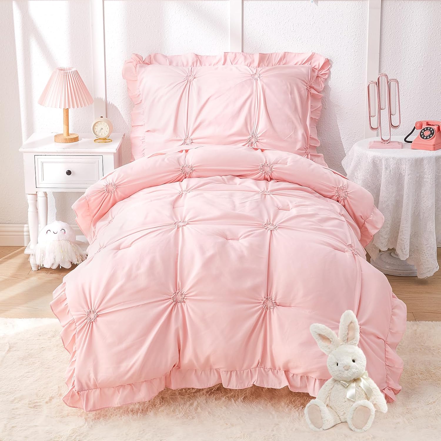 Wowelife Princess Toddler Bedding Set front view showing the pink ruffle comforter on a toddler bed.