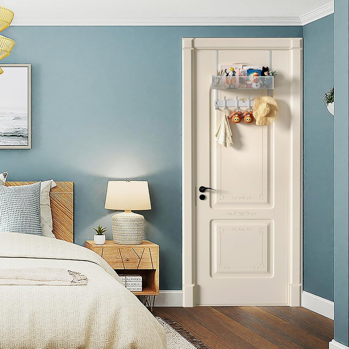 LUCYCAZ door hook protective padding and thin bracket detail