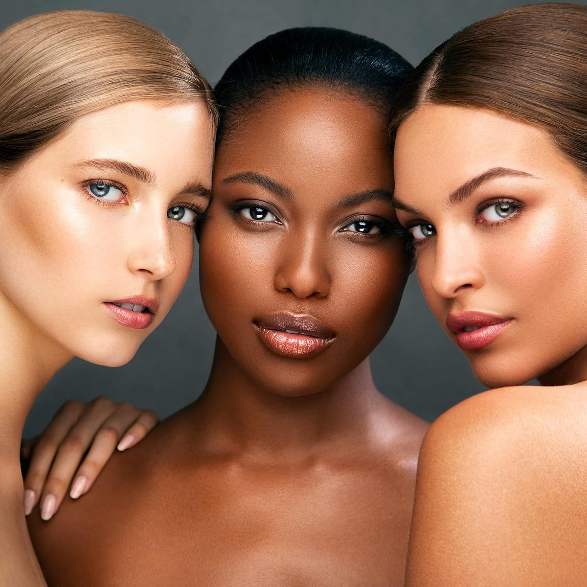Kevyn Aucoin lip definer lifestyle application view