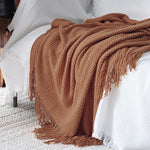 LOMAO lightweight acrylic blanket lifestyle shot