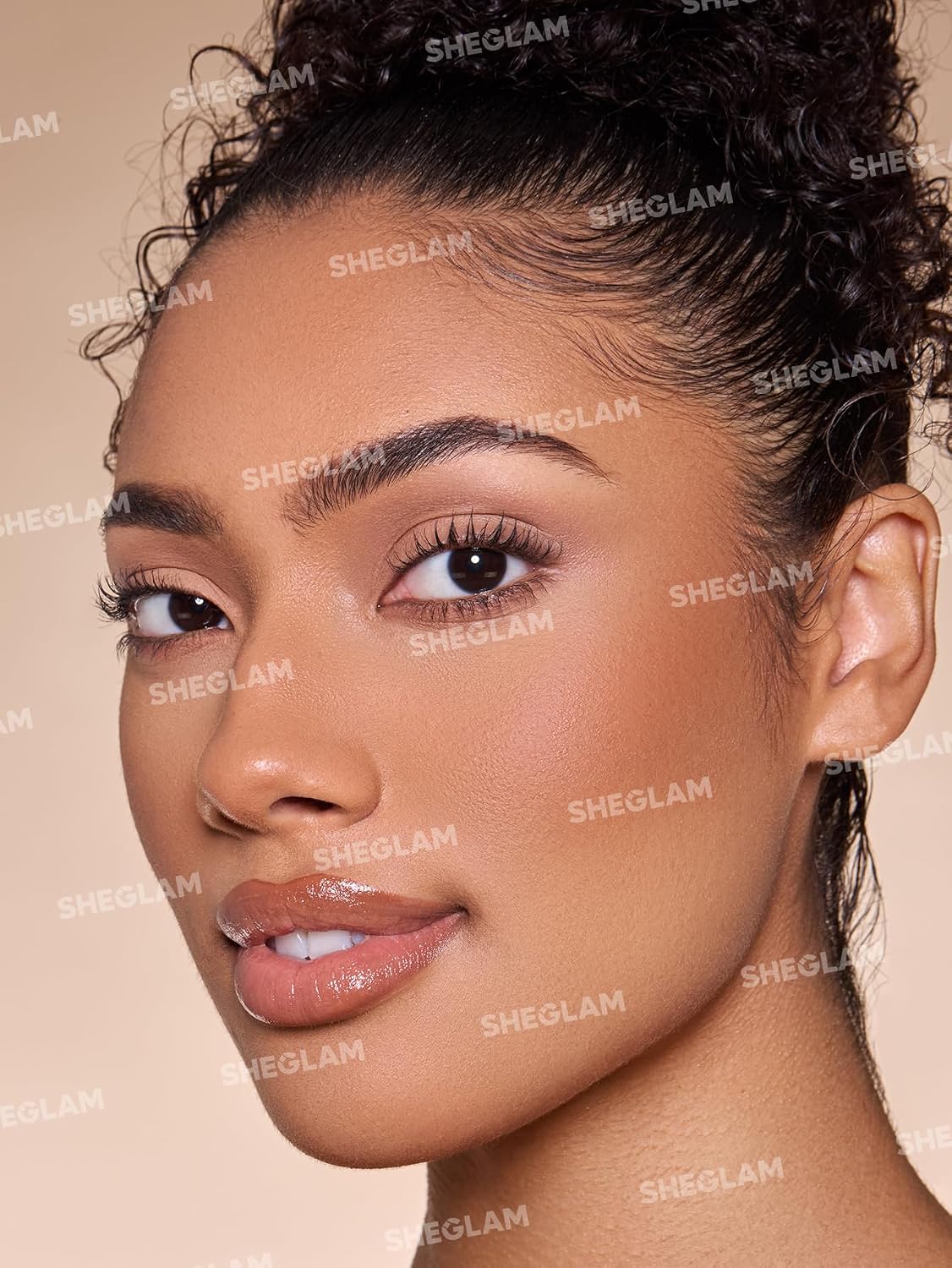 Sheglam Sun Beam Matte bronzer bottle texture