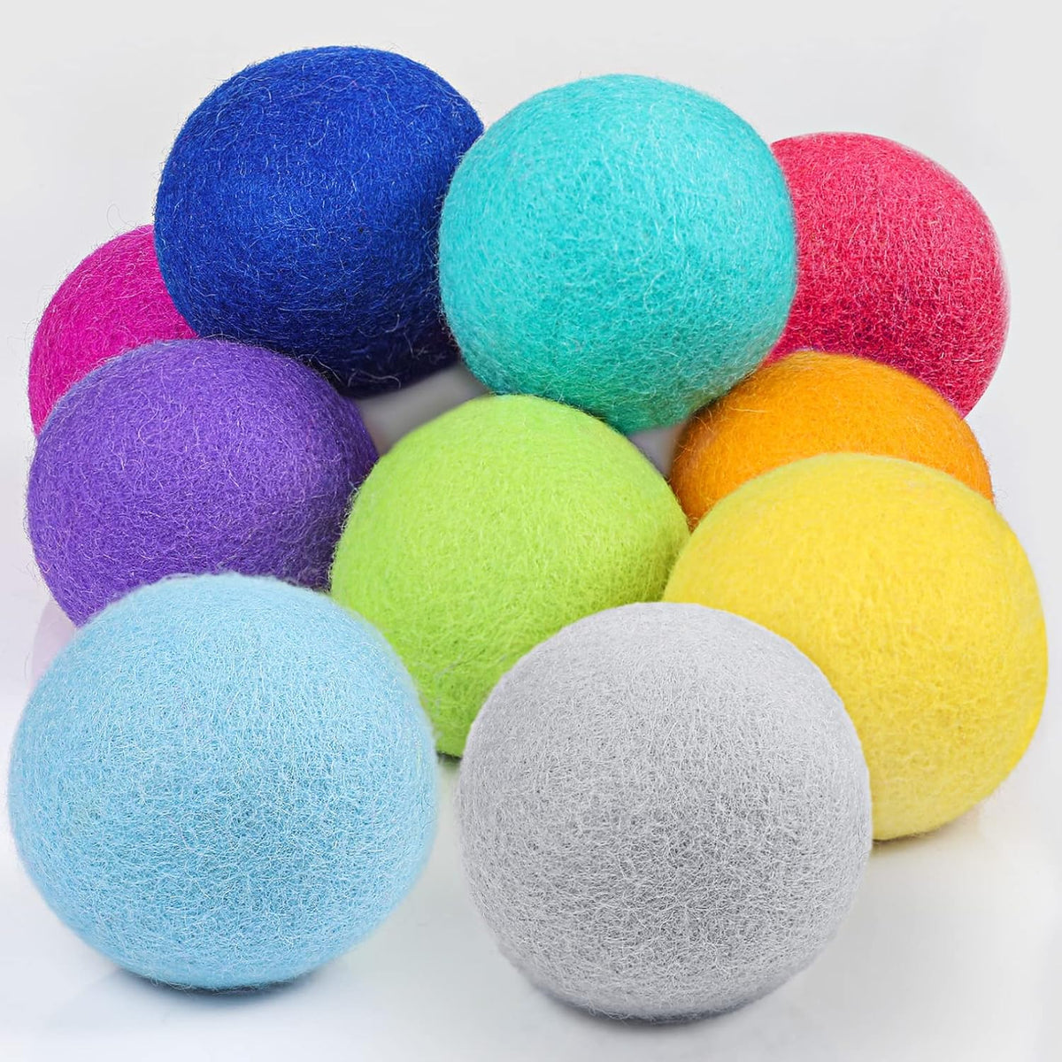Willbond 10 Pack Wool Dryer Balls XL front view natural fabric softener