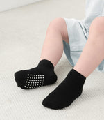 JAKIDAR infant ankle socks folded stack