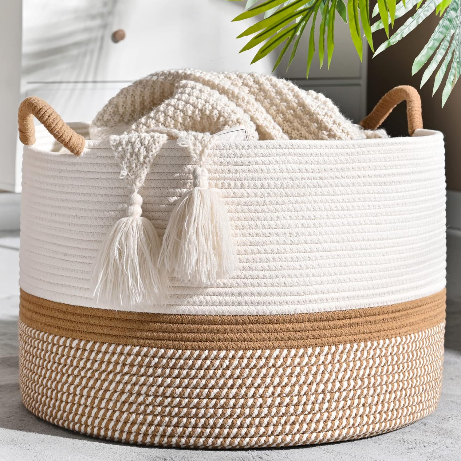 KAKAMAY Large Blanket Basket front view showing white and brown dual-tone woven cotton rope design