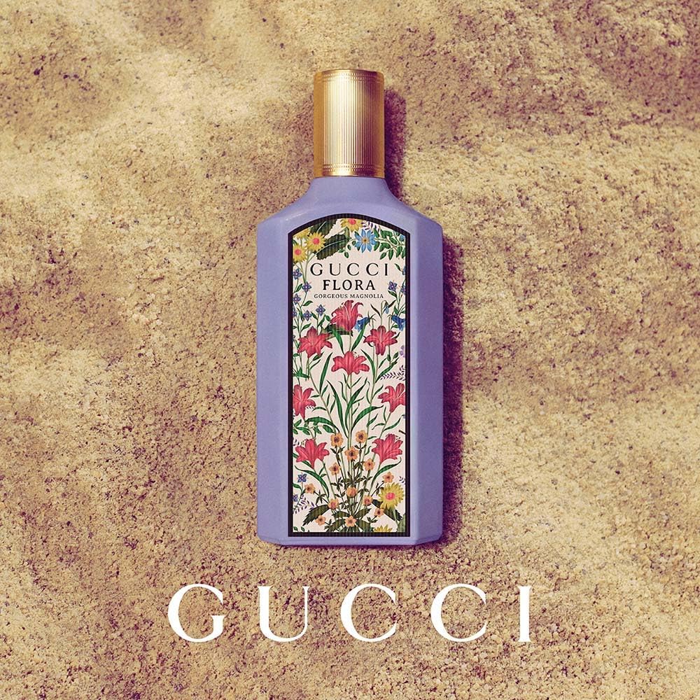 Gucci Flora Gorgeous Magnolia side profile of the glass bottle