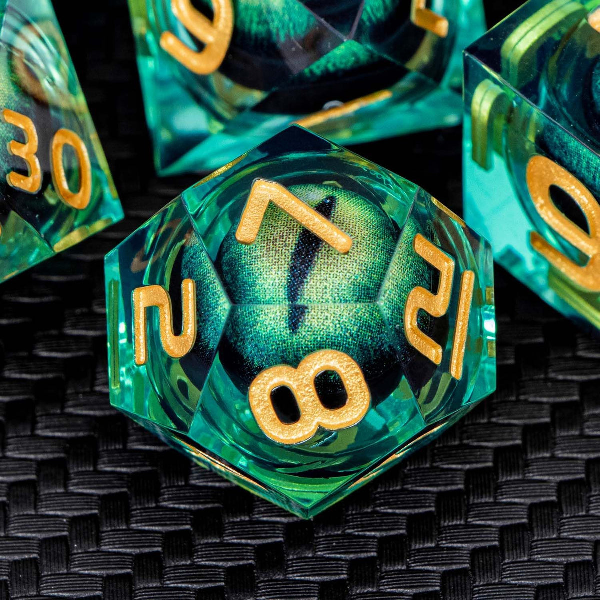 ARUOHHA green dragon eye D20 role playing dice