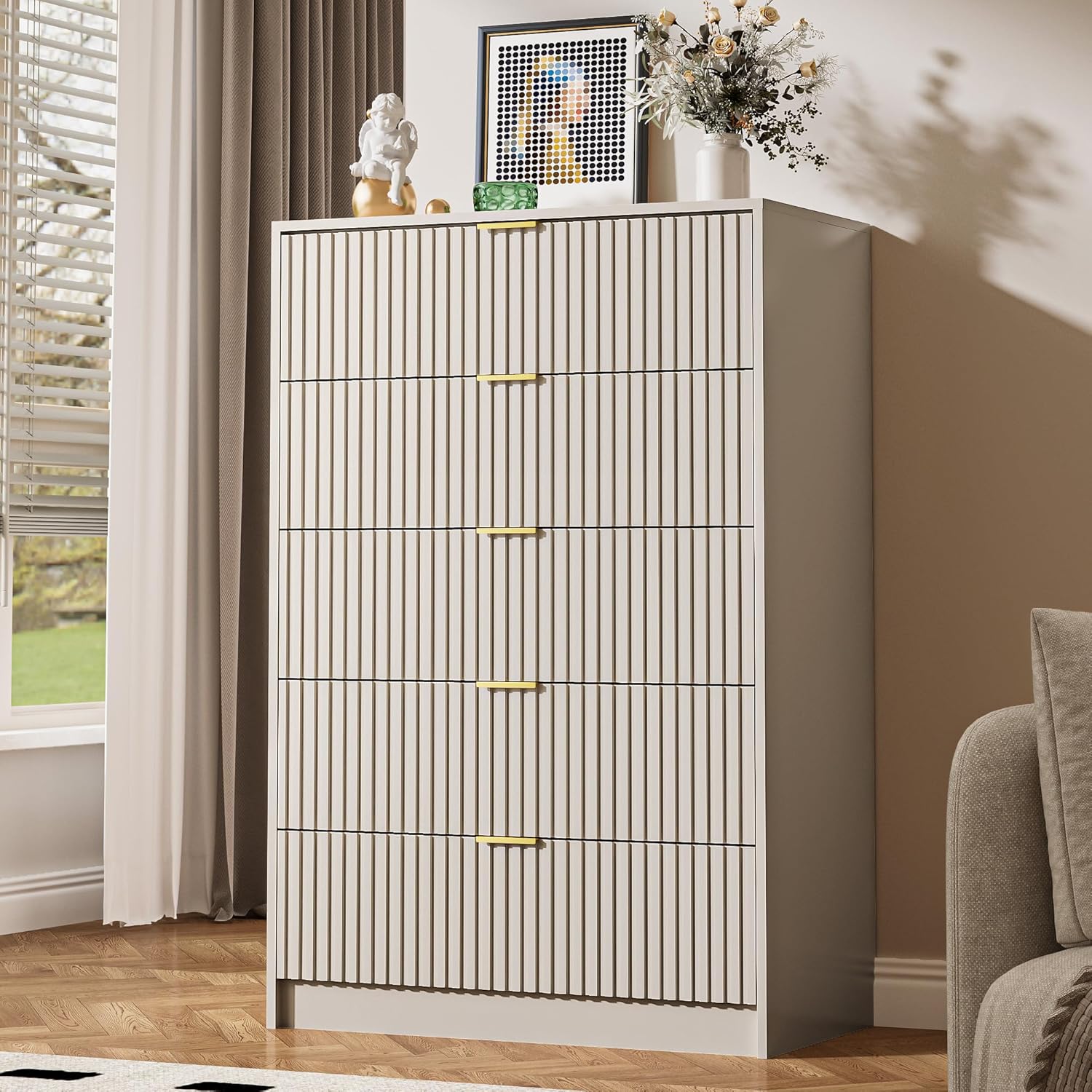 Maisonaria 5 drawer fluted dresser beige front view