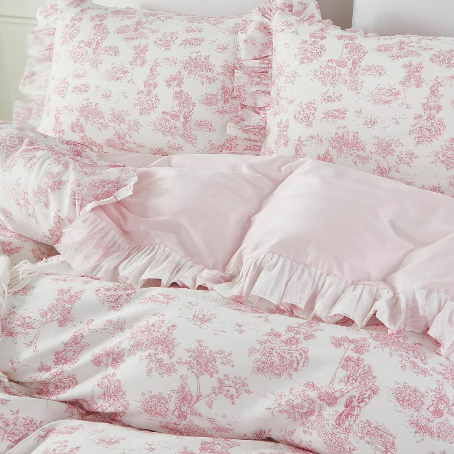 Brandream French Country Toile Duvet Cover Set front view featuring pink floral print on a dressed full size bed.