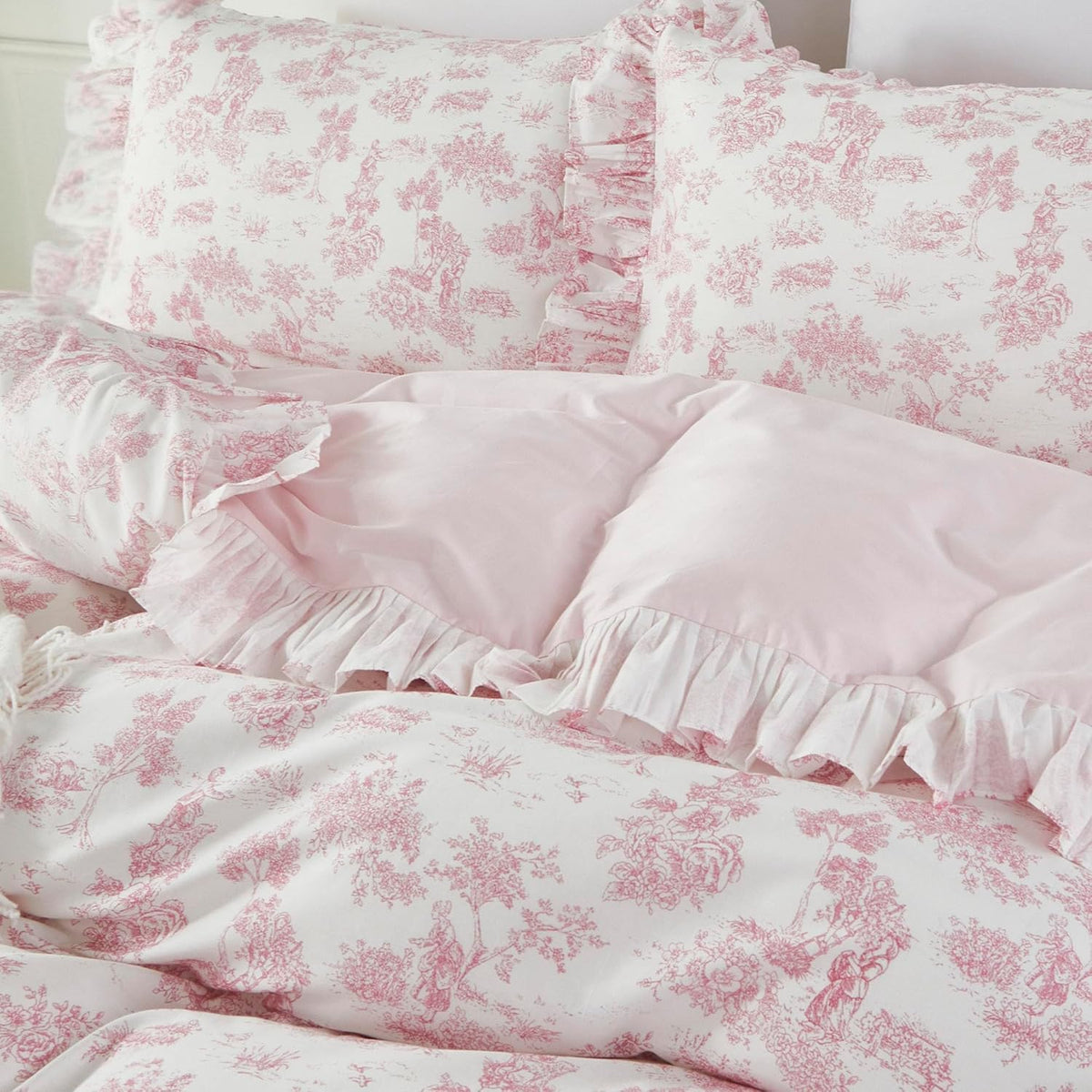 Brandream French Country Toile Duvet Cover Set front view featuring pink floral print on a dressed full size bed.