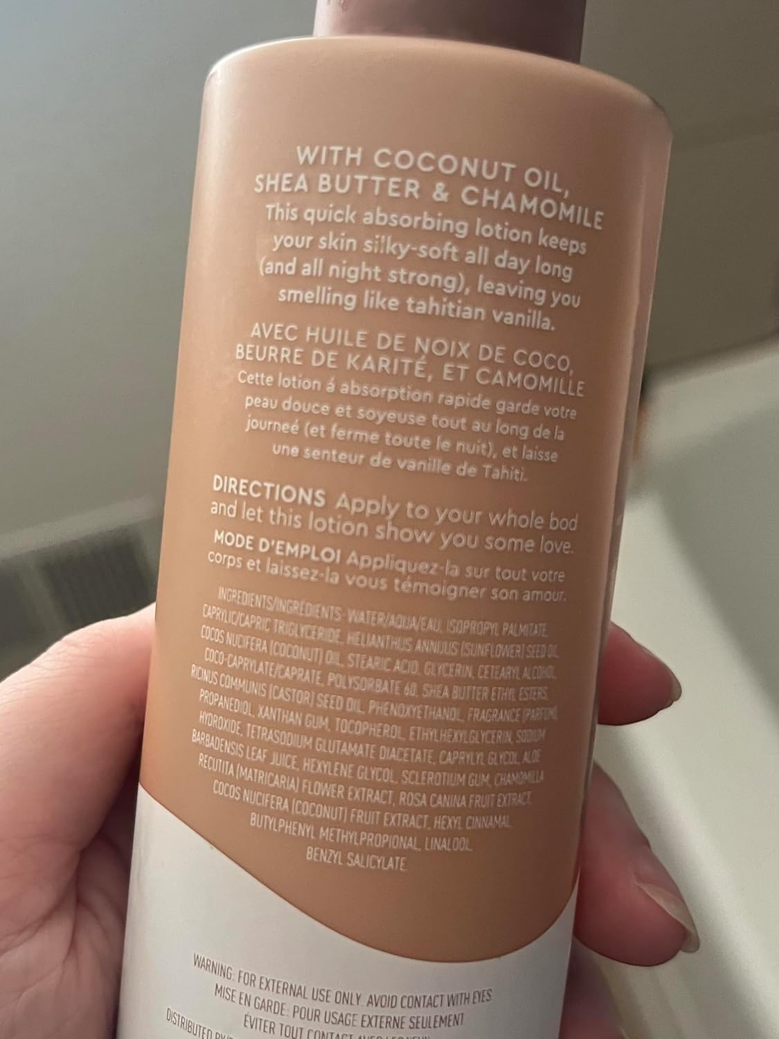 Rich foaming lather of Kopari hydrating body wash during application