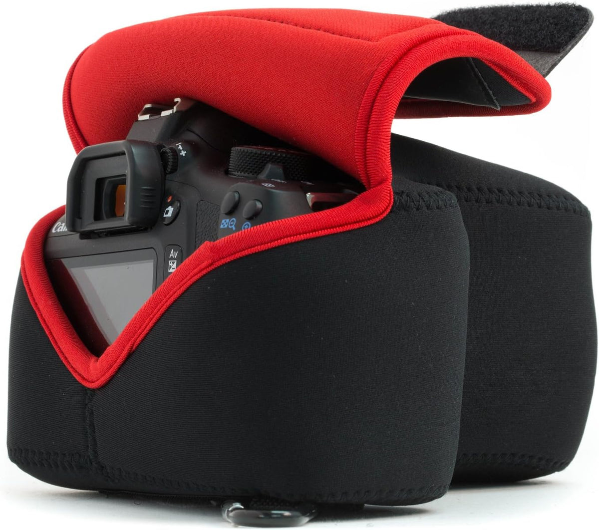 MegaGear MG1057 camera case packaging and accessories