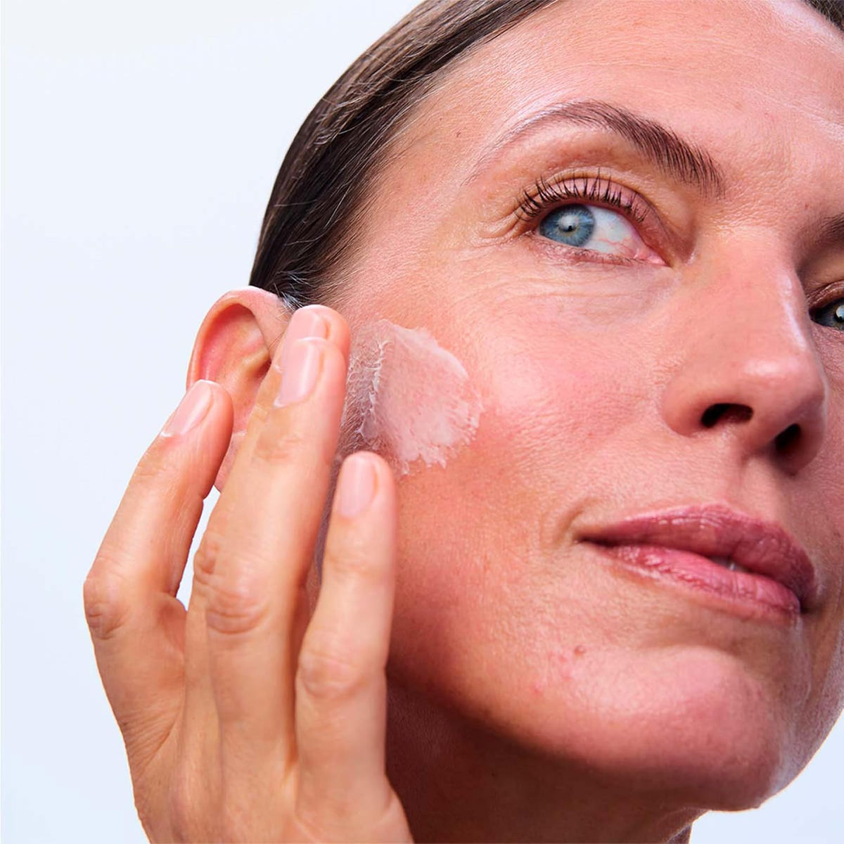 Clarins Super Restorative Day Cream side angle view
