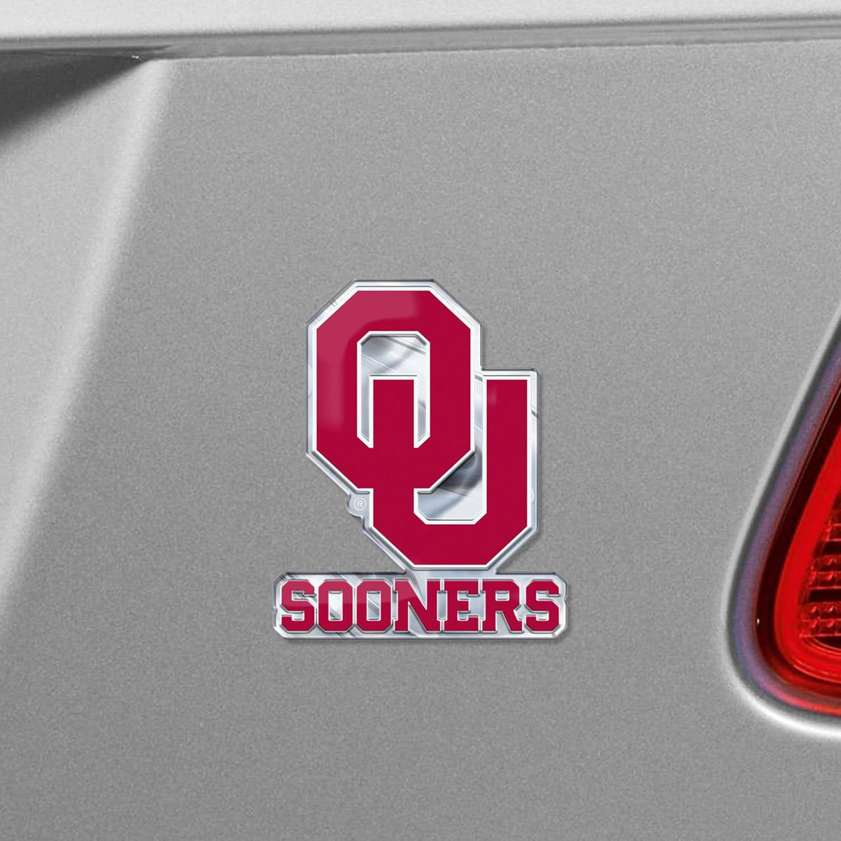 FANMATS heavy duty aluminum emblem angled perspective
