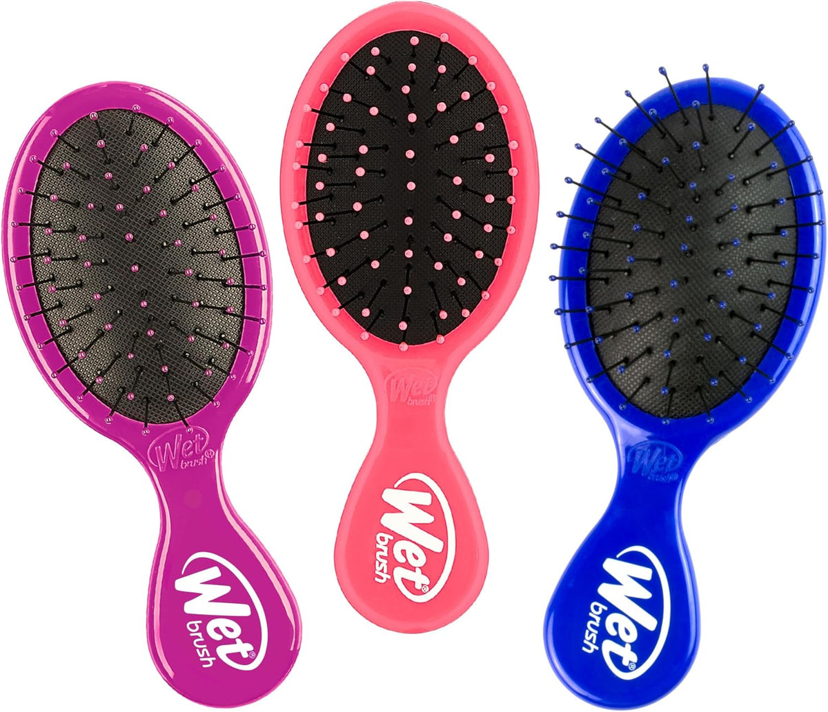 Wet Brush Squirt Detangling Brush front view