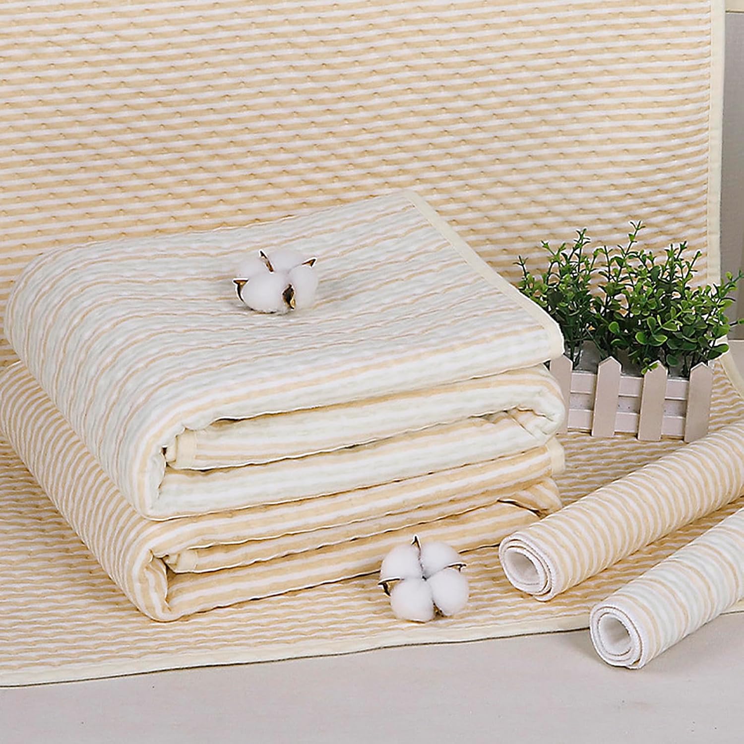 Holiberty reusable incontinence bed pad front view