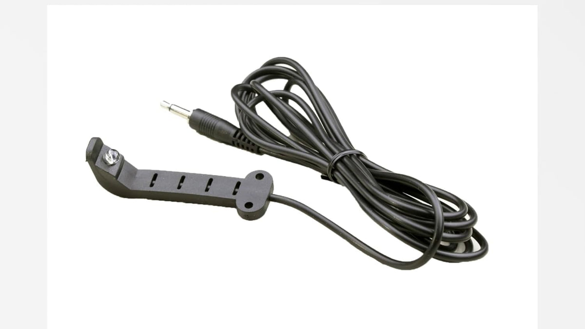 Diagram showing HdtvHookup IR blaster covering multiple AV devices