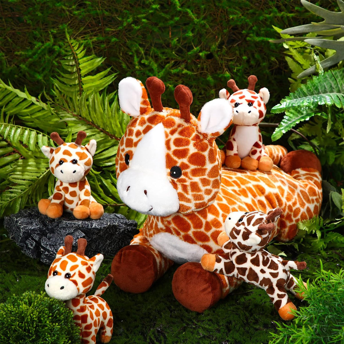 Honoson soft toy giraffe for kids and room decor
