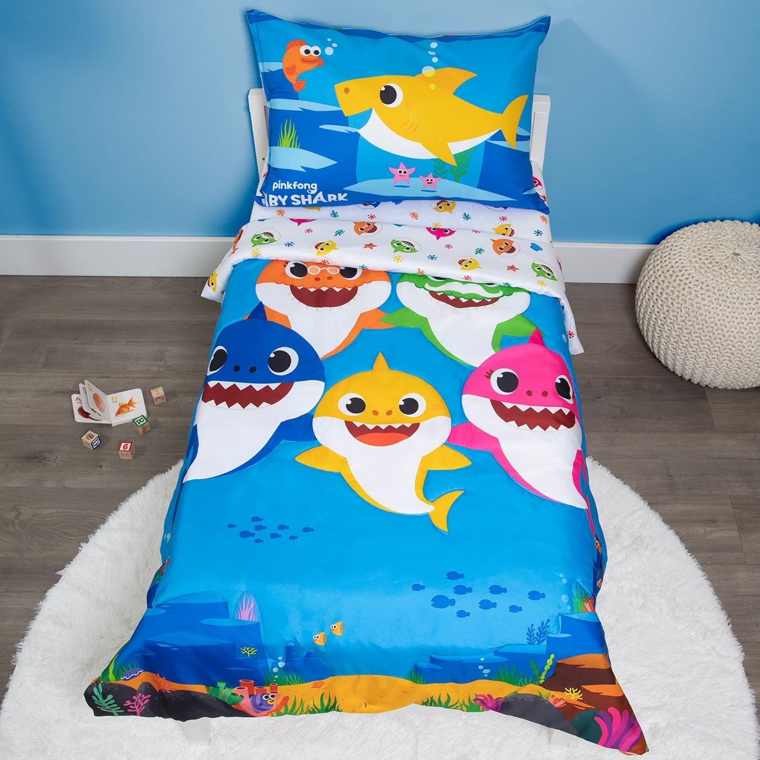 Baby Shark 4-piece toddler bedding set front view