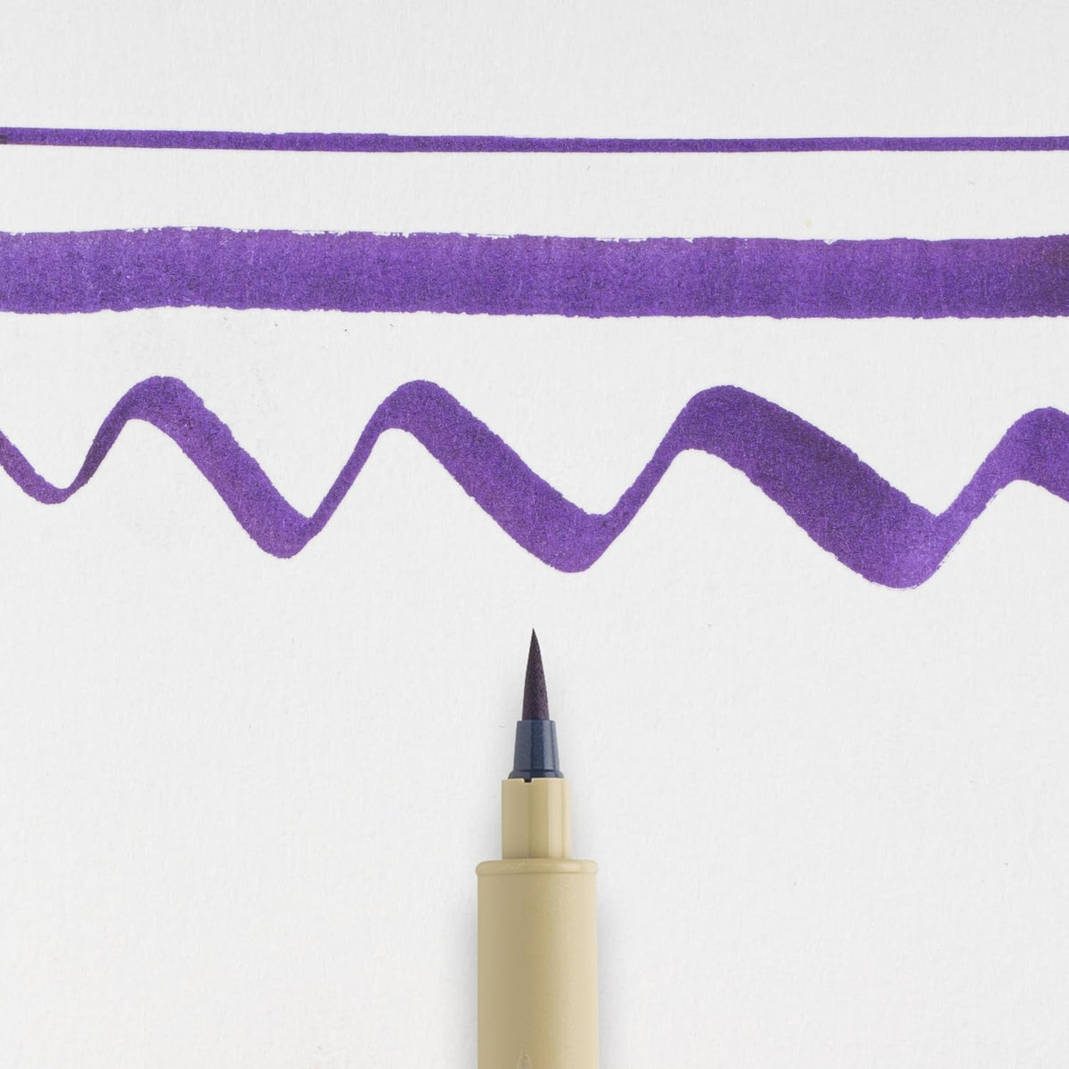 Sakura Pigma archival quality brush pen cap closed