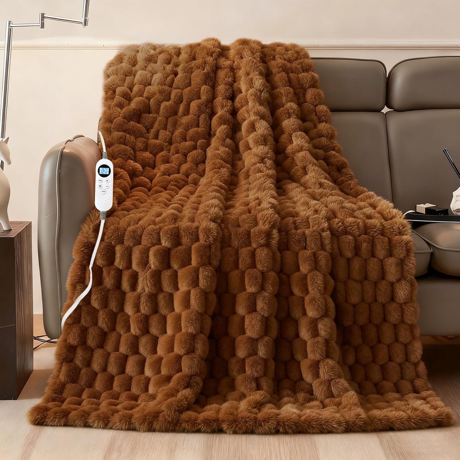 Eastsora heated blanket throw front view with ribbed faux fur texture
