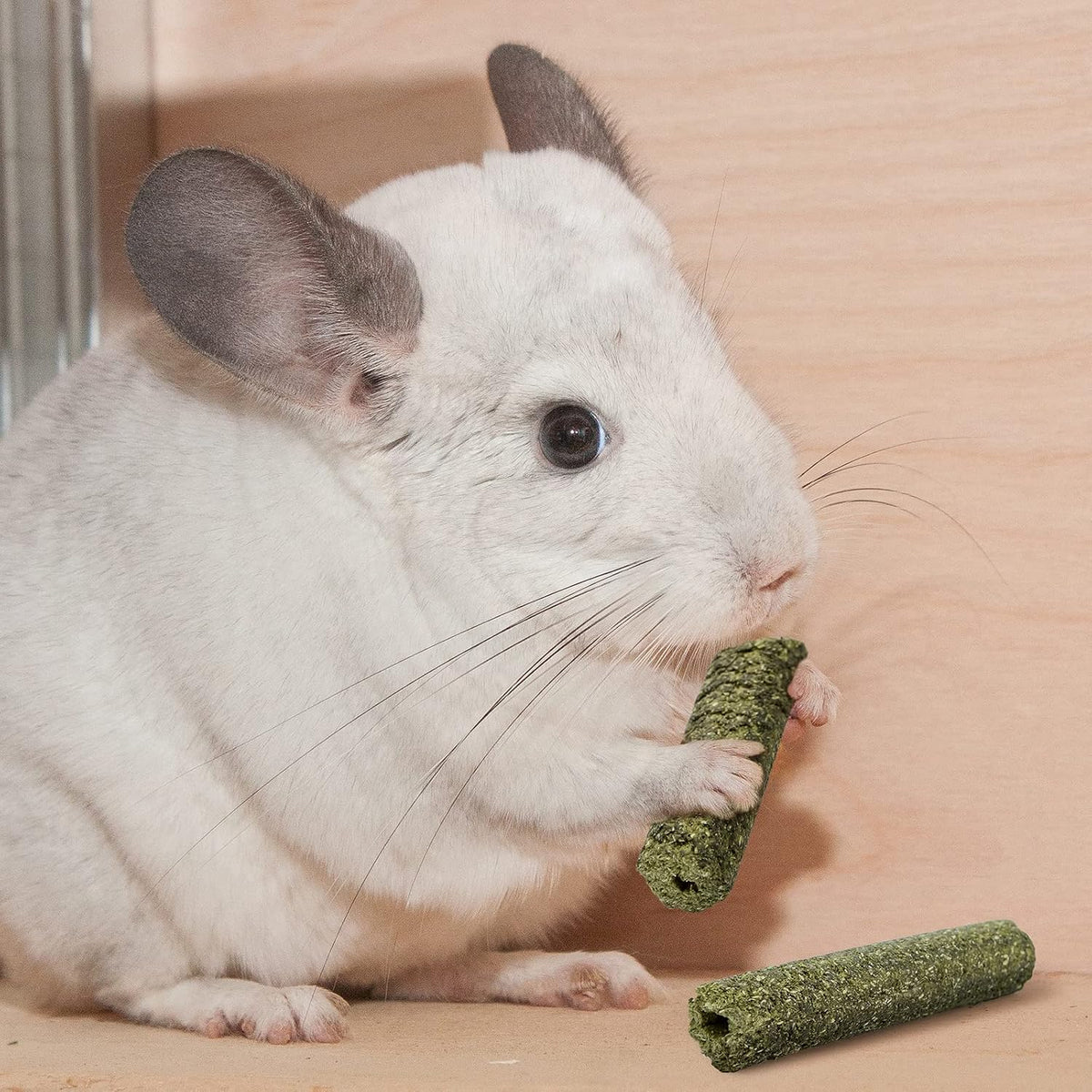 Compressed Timothy grass chew sticks for rabbit and guinea pig dental health