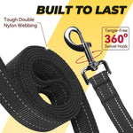 Heavy-duty three-hundred-sixty-degree swivel metal clasp and built-in D-ring on the black Vivaglory pet leash.