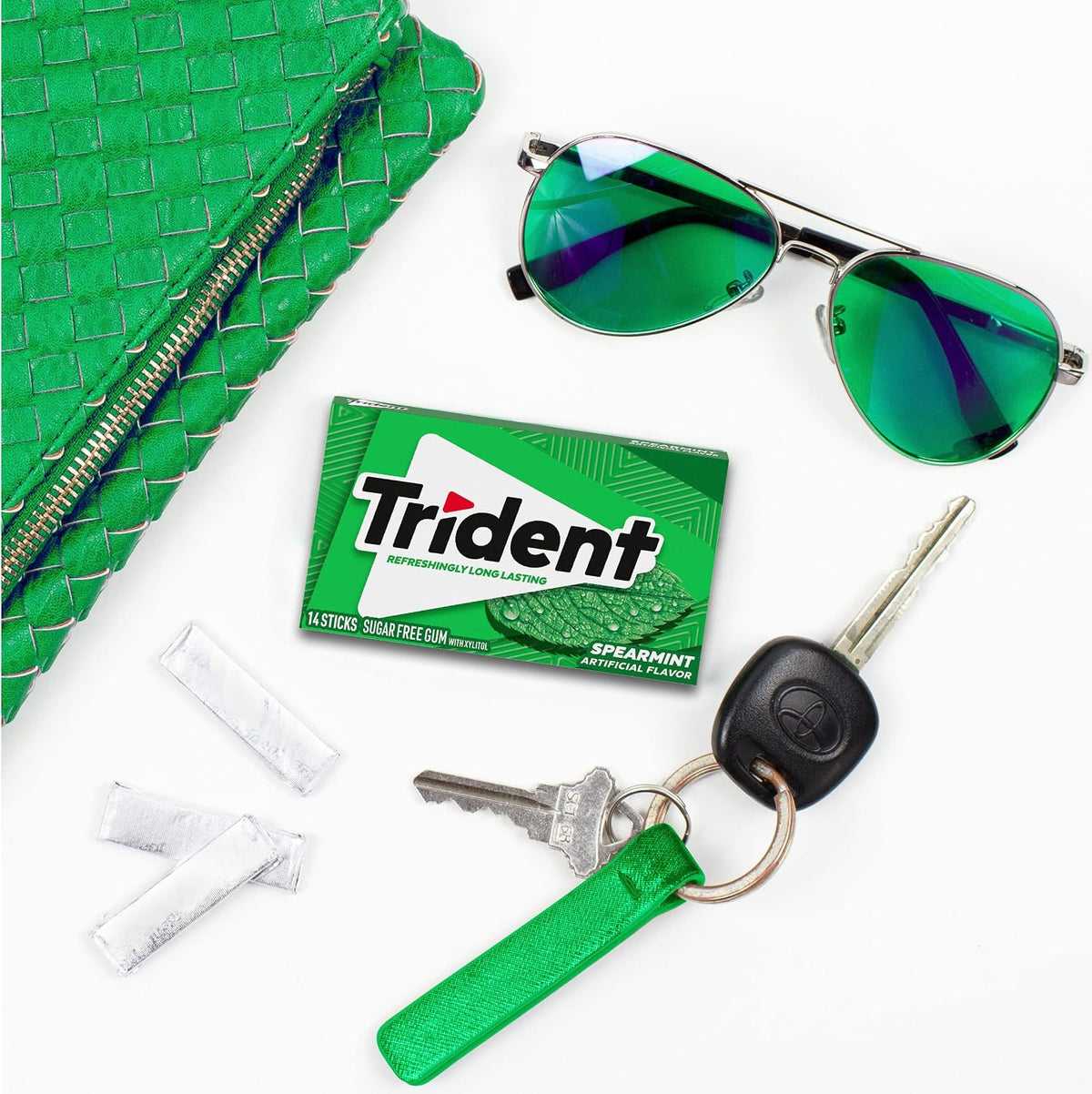 Authentic Trident spearmint gum available on Dropy India