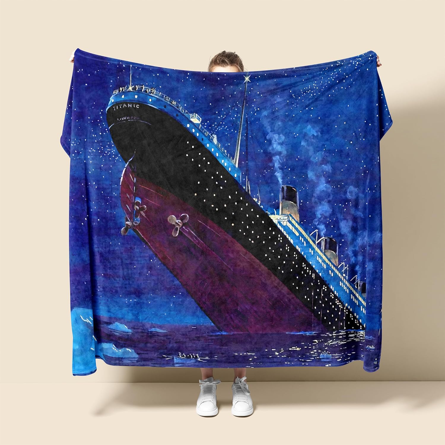 Siniykic vintage ocean voyage fleece throw blanket front view