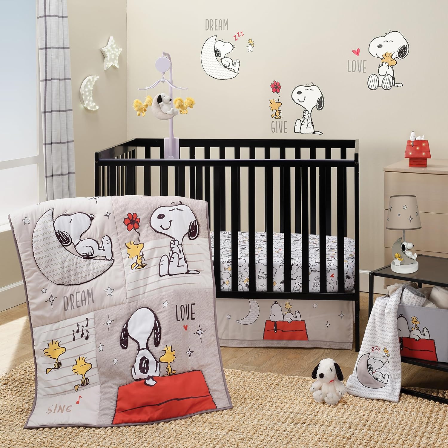 Bedtime Originals Snoopy Love 3-Piece Crib Bedding Set front view featuring Snoopy and Woodstock quilt