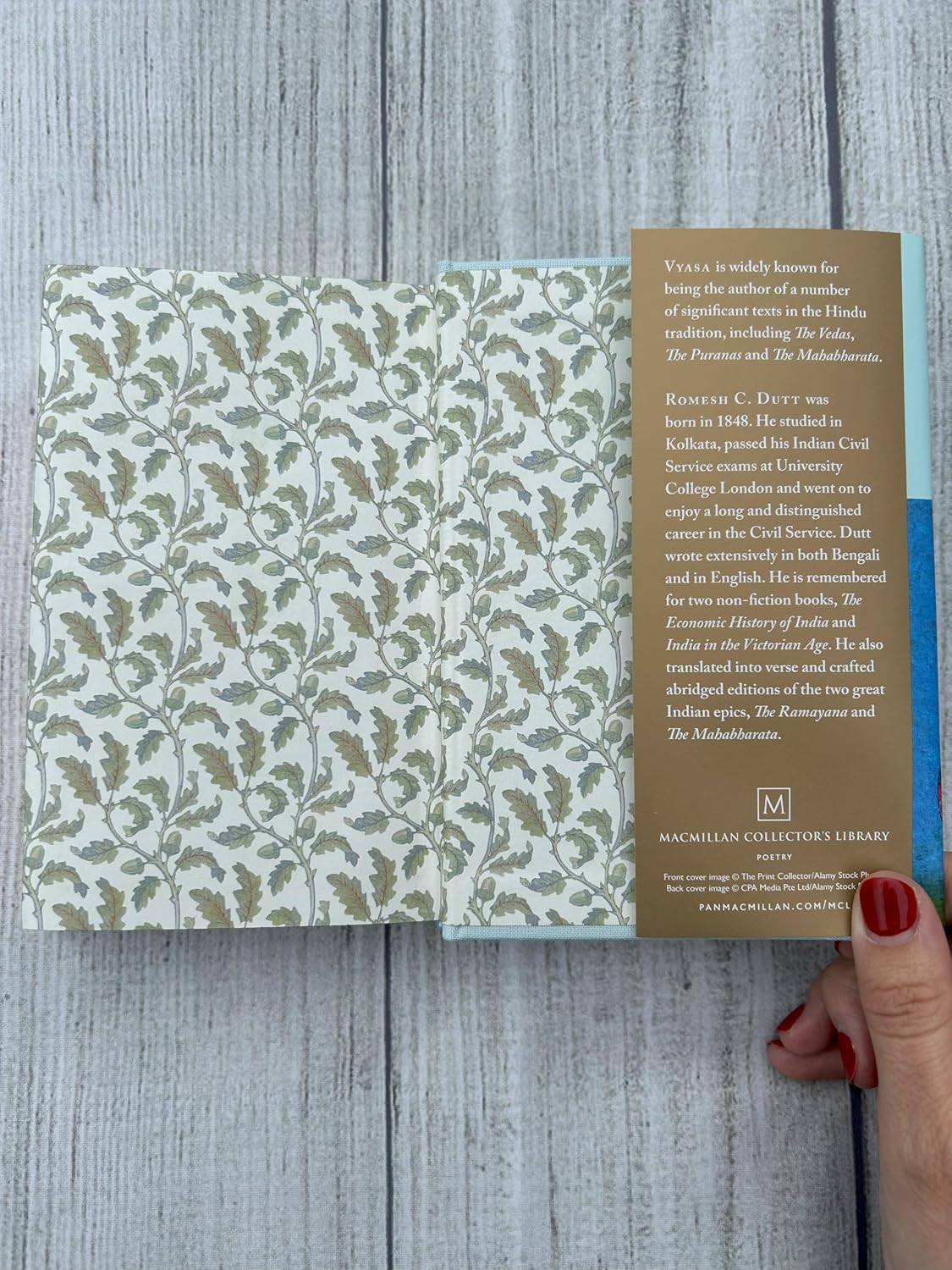 Vyasa The Mahabharata An Abridged Edition Hardcover binding detail
