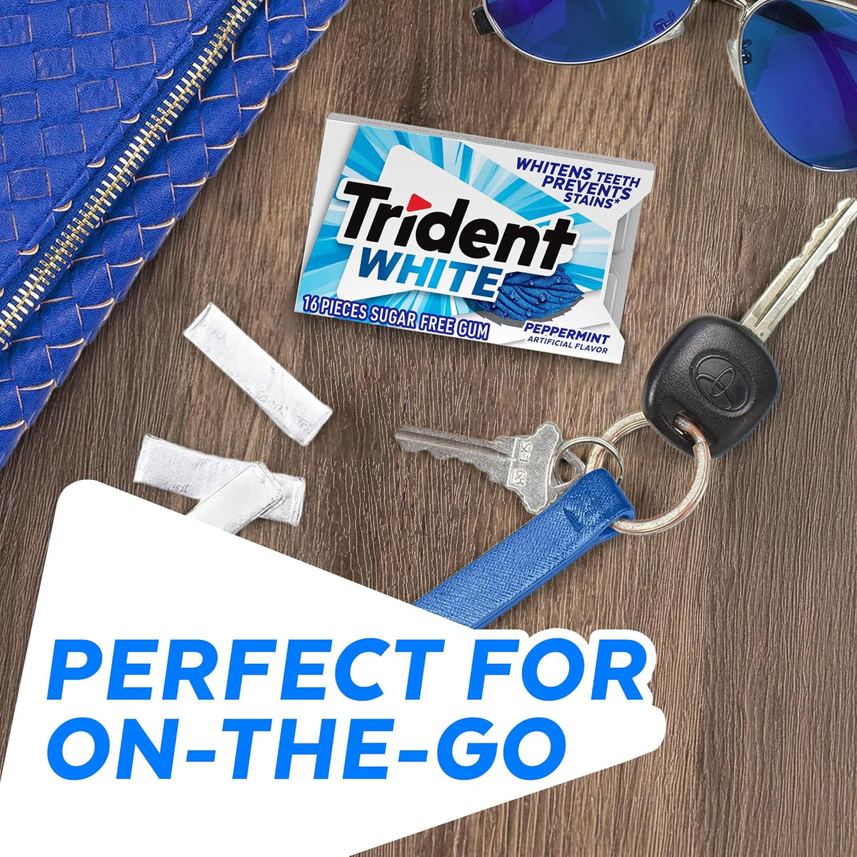 Trident White pieces showing texture and refreshing mint crystals
