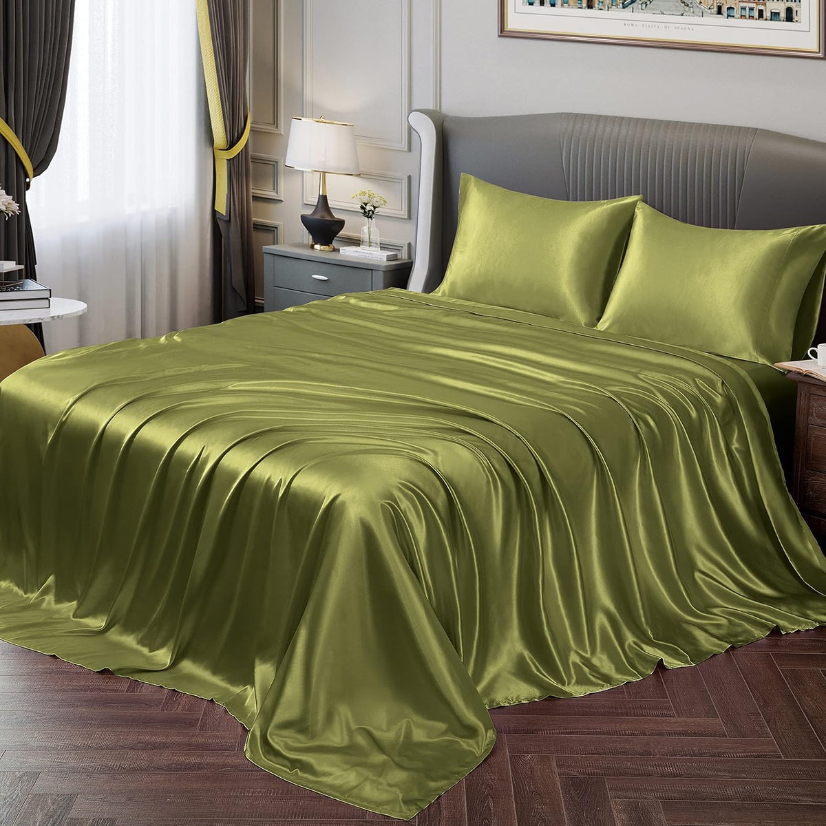 Vonty 4-piece satin sheet set complete packaging view
